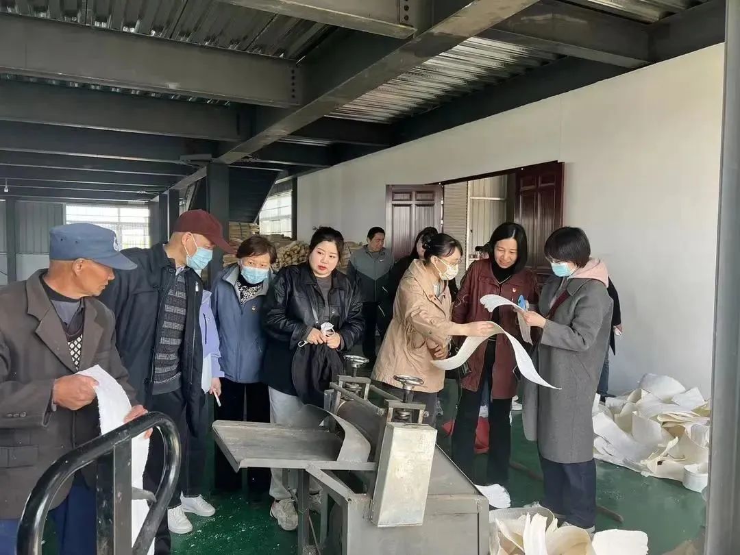 232823-534712.jpg 232823-534712.jpg