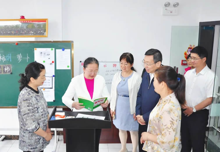 083244-301222.jpg 083244-301222.jpg