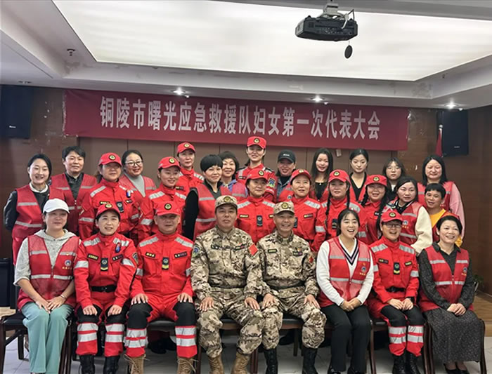 051640-100746.jpg 11.jpg