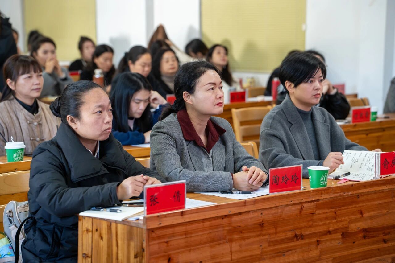 104505-921012.jpg 104505-921012.jpg